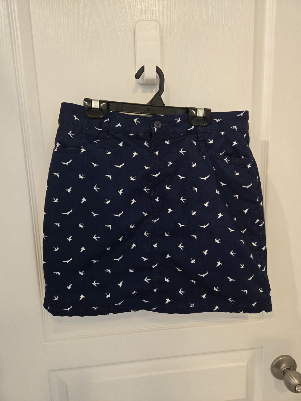 St. John's Bay Navy Mini Skort with White Bird Print
